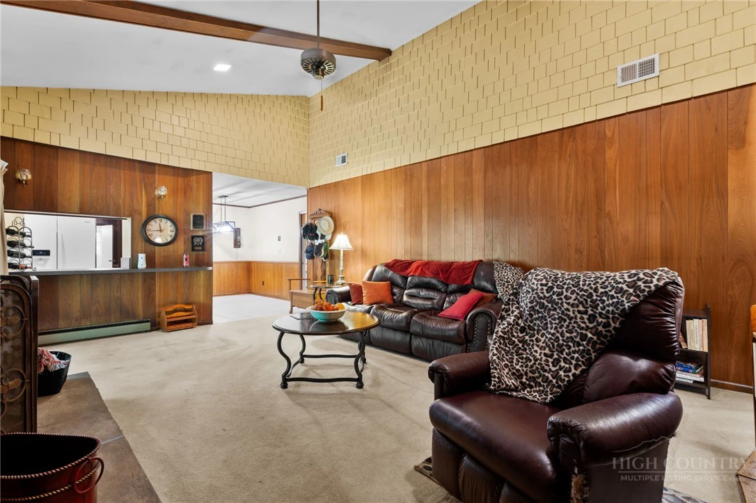 Image number 13 for the current listing