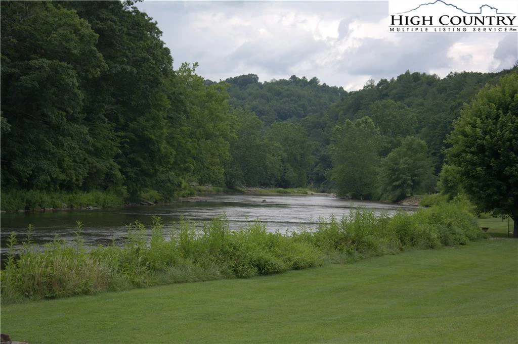 Image number 6 for the current listing