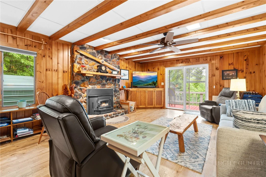 Image number 6 for the current listing