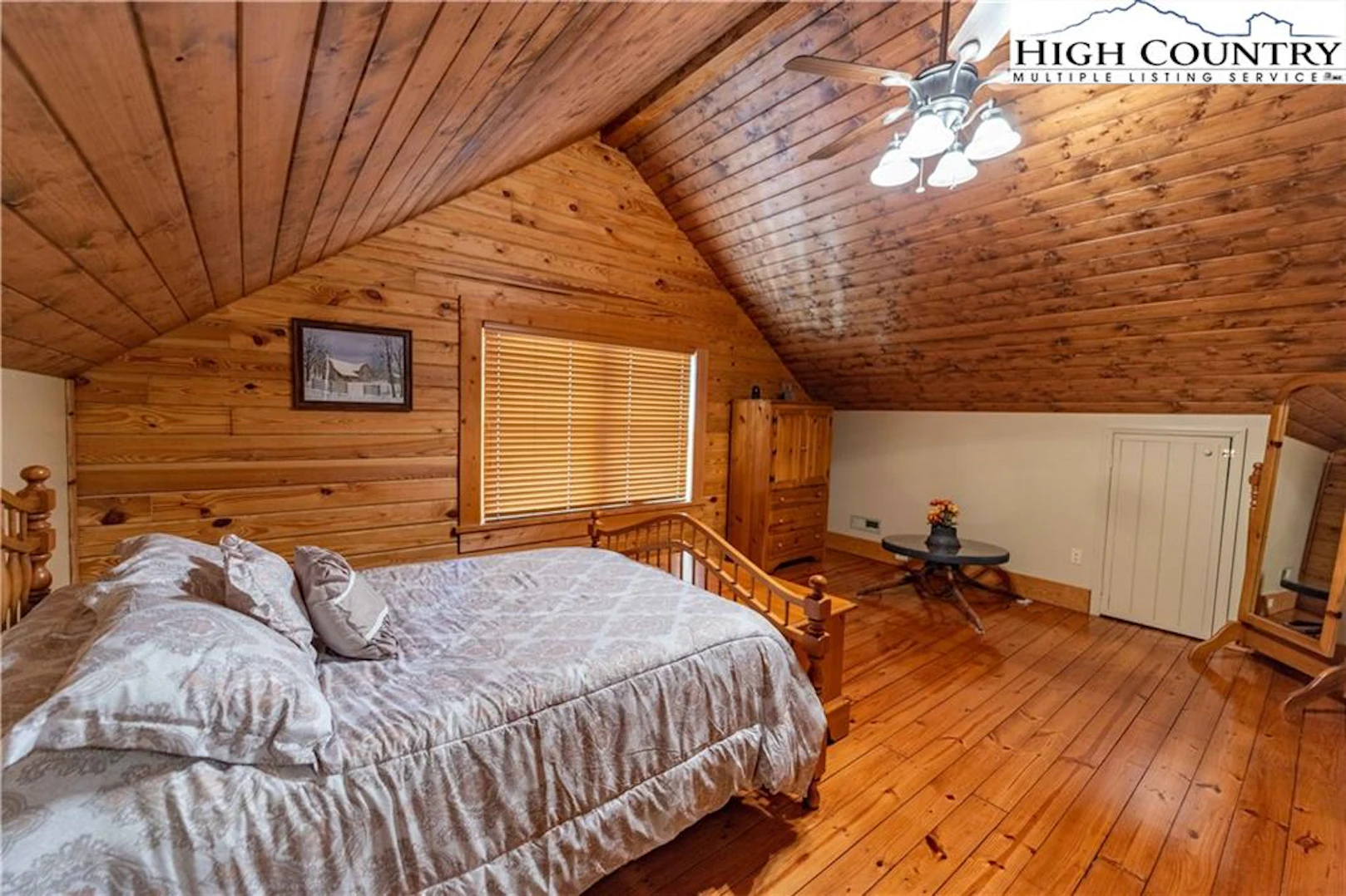Image number 5 for the current listing