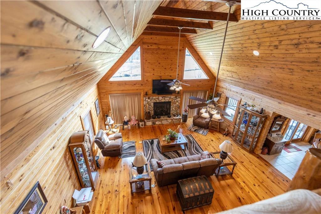 Image number 9 for the current listing