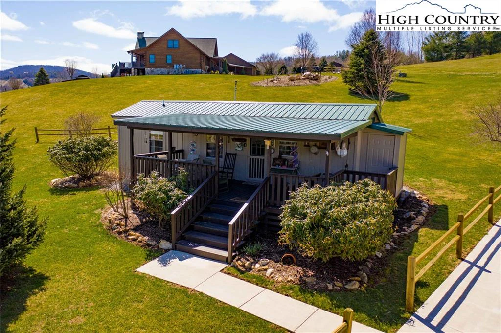 Image number 11 for the current listing