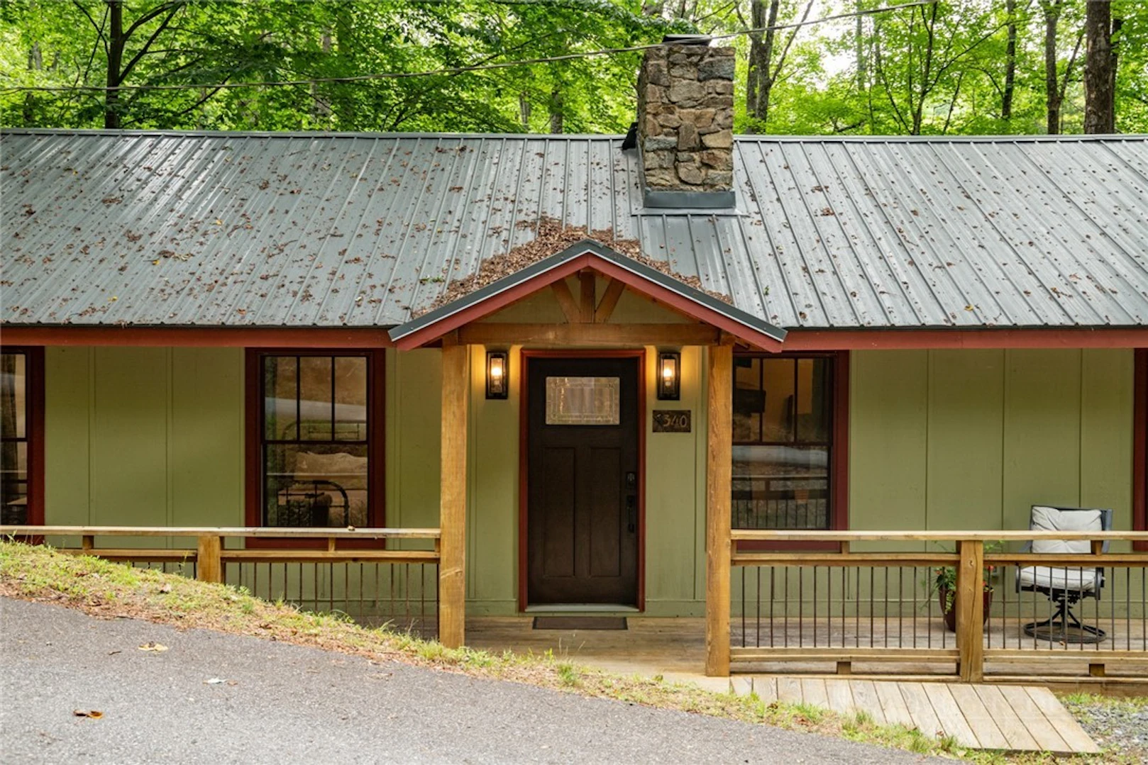 Image number 2 for the current listing