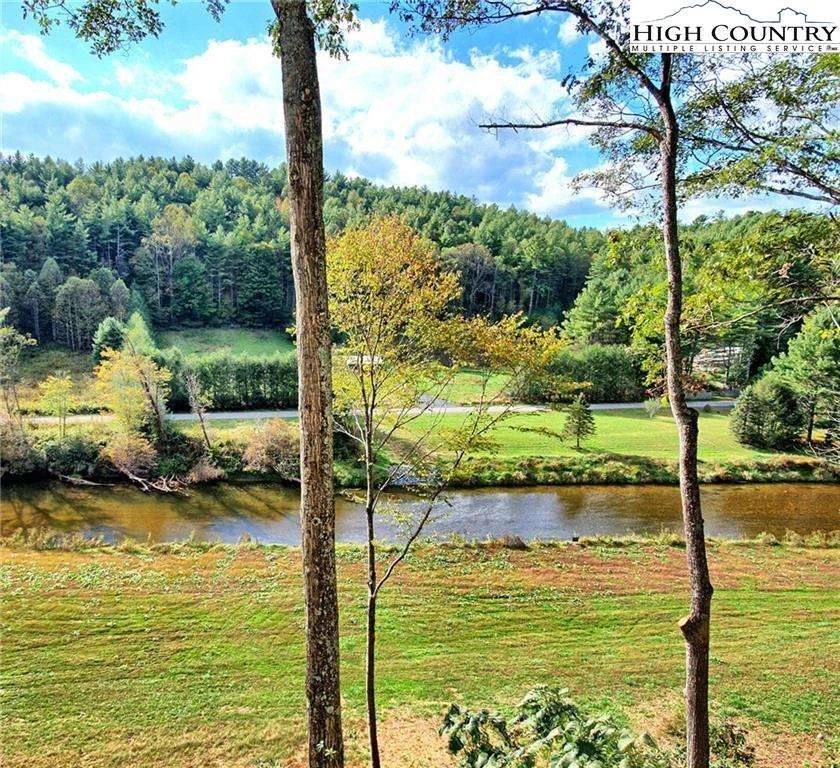 Image number 19 for the current listing