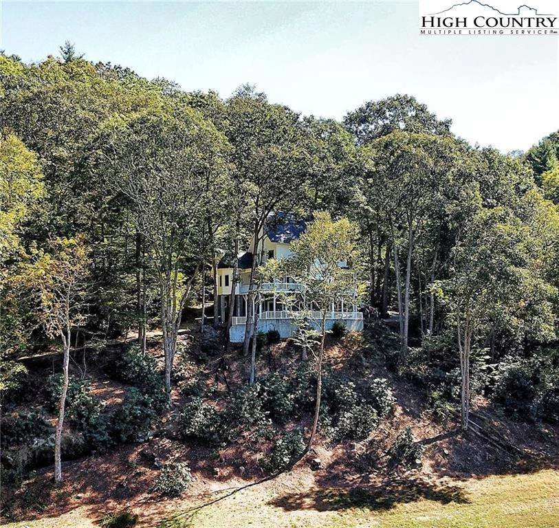 Image number 20 for the current listing