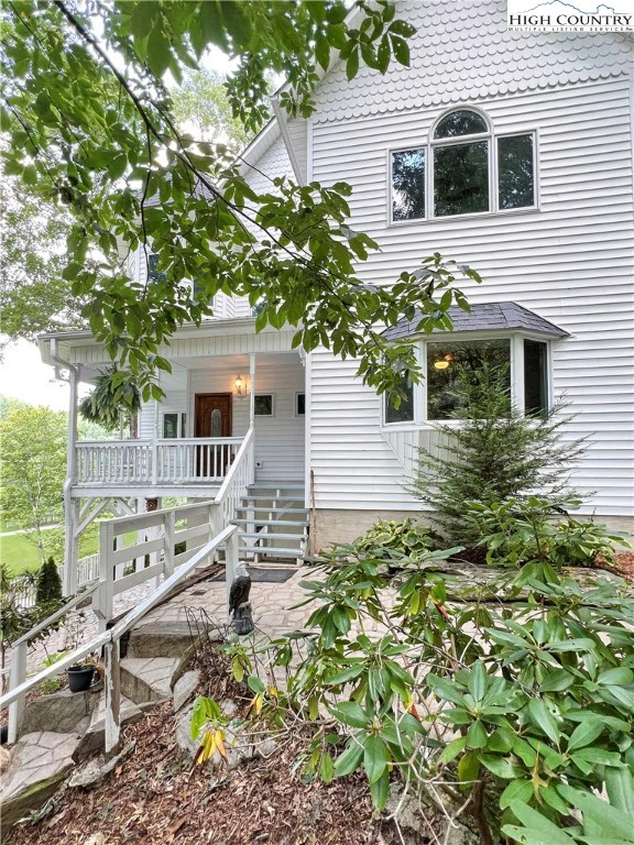 Image number 10 for the current listing