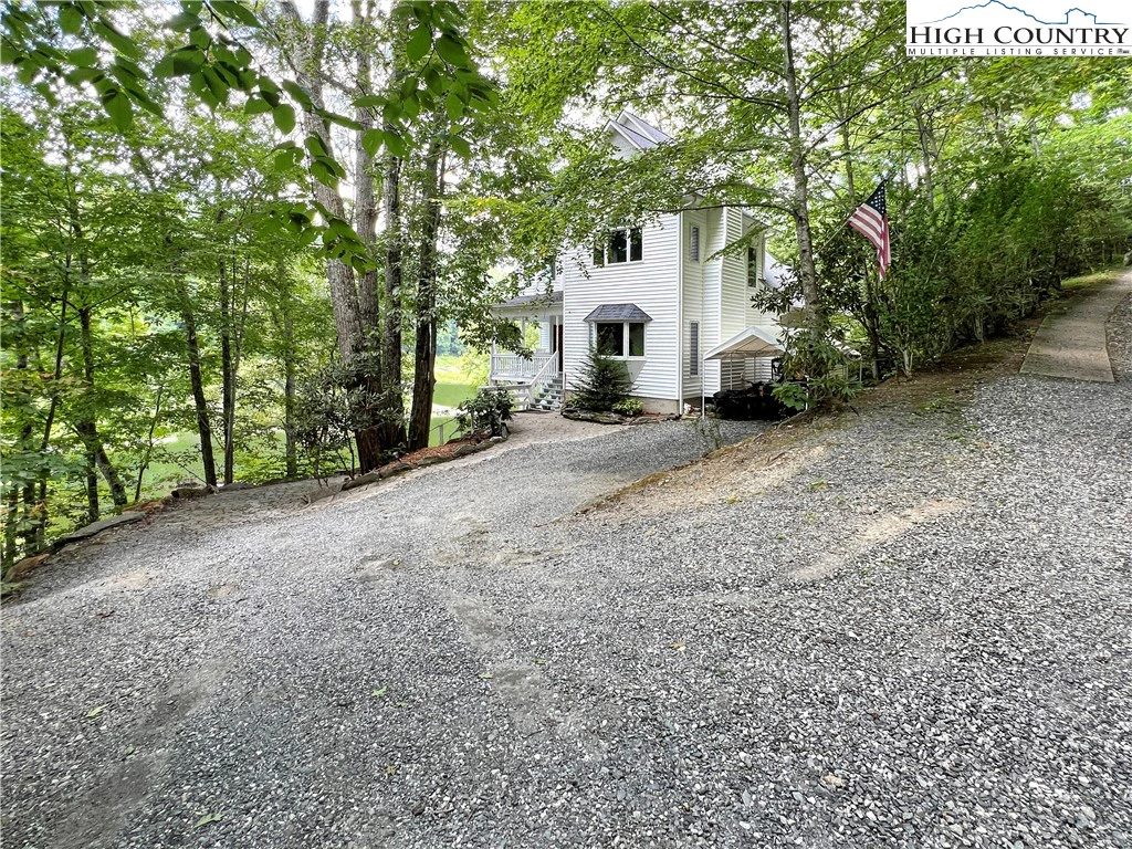 Image number 11 for the current listing