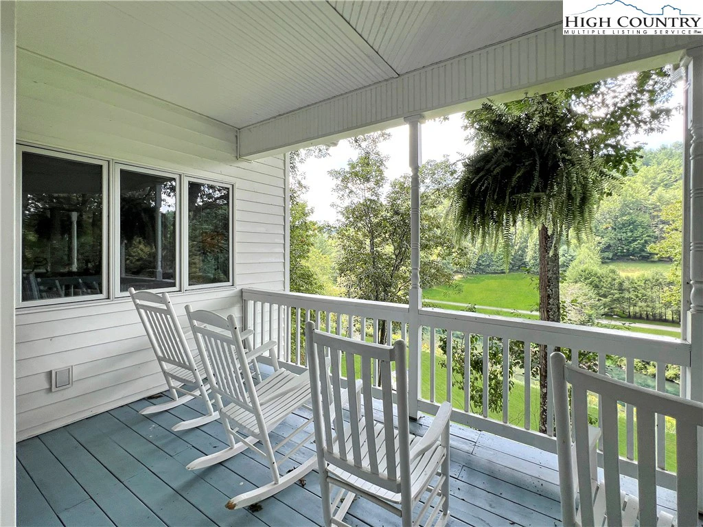 Image number 12 for the current listing