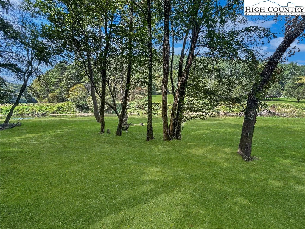 Image number 21 for the current listing