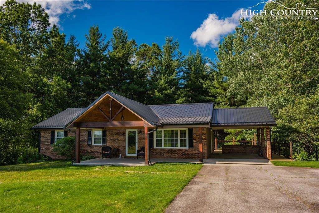 Image number 1 for the current listing