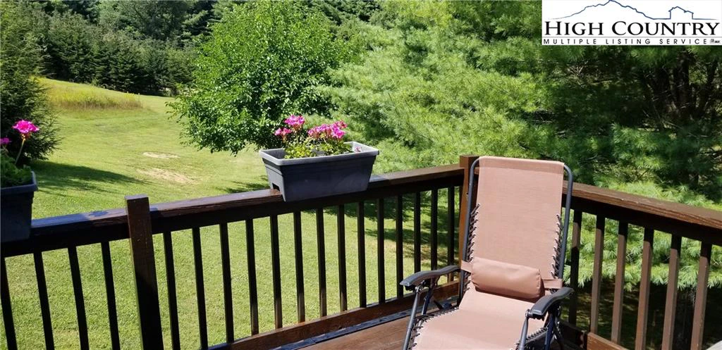 Image number 15 for the current listing
