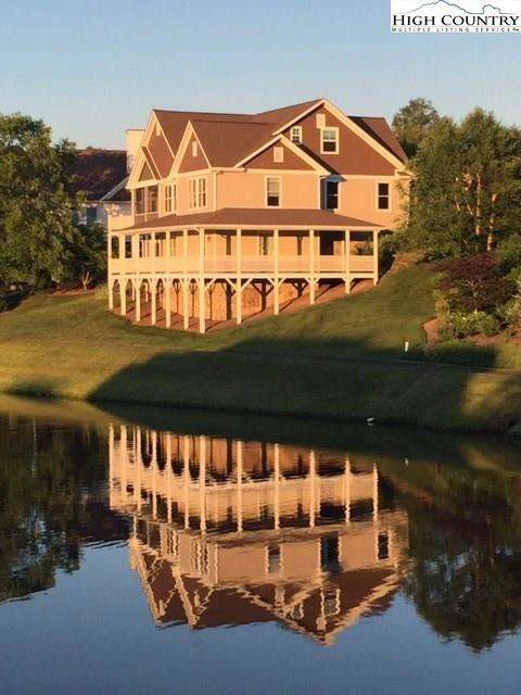 Image number 14 for the current listing