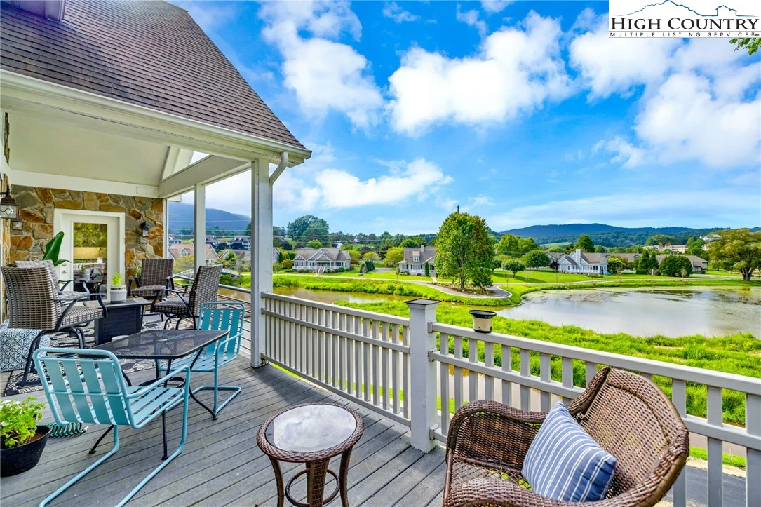 Image number 5 for the current listing