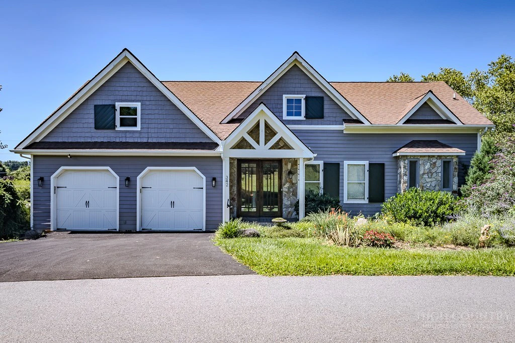 Image number 2 for the current listing