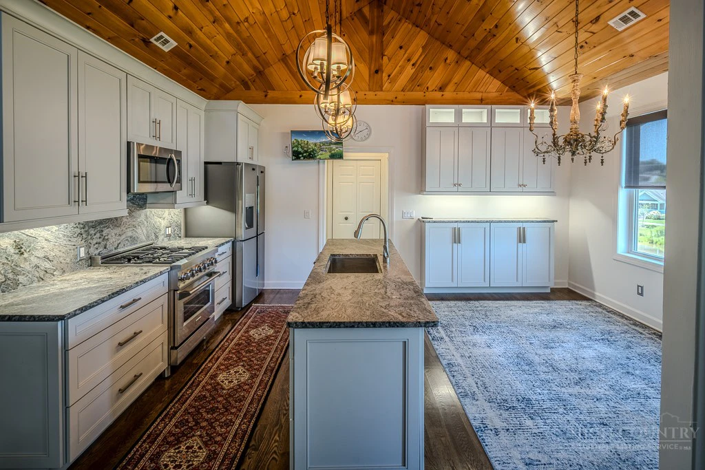 Image number 12 for the current listing