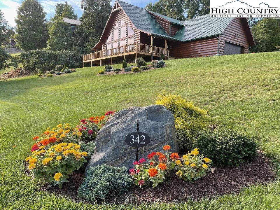 Image number 1 for the current listing