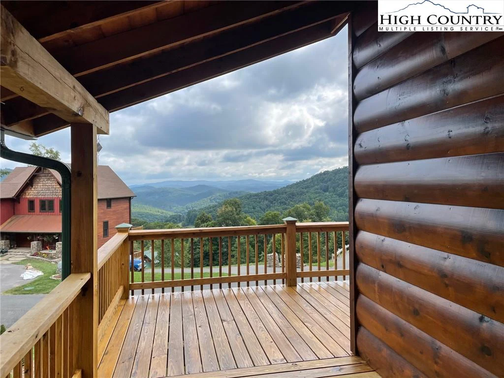 Image number 9 for the current listing