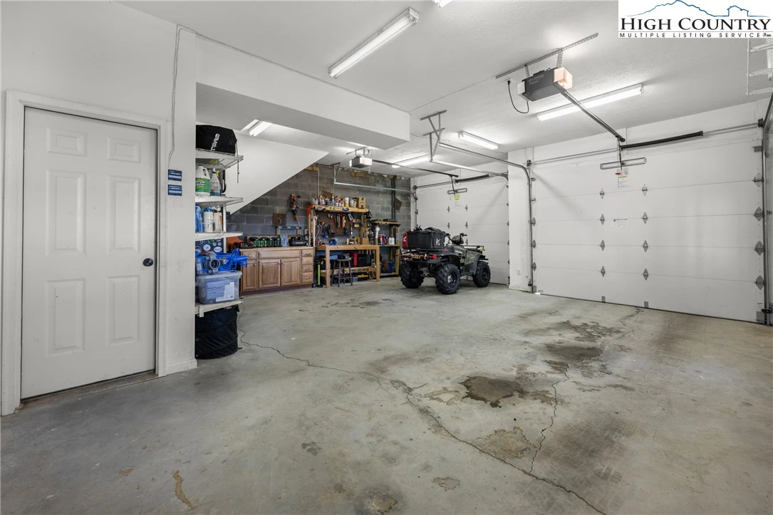 Image number 12 for the current listing
