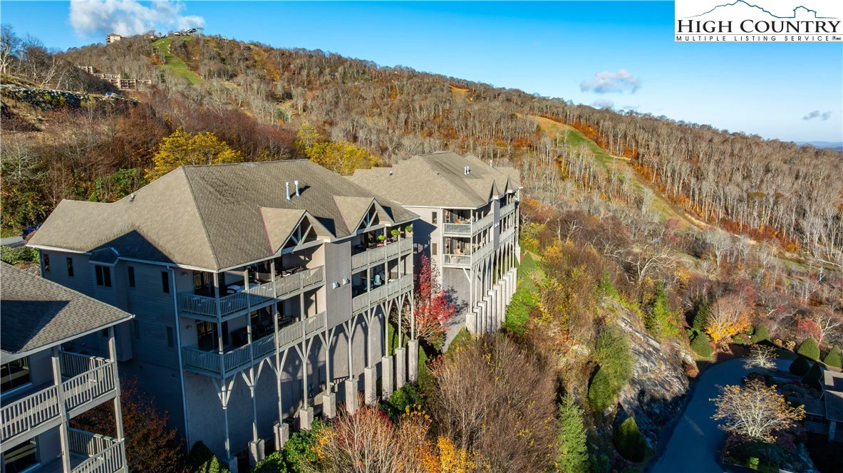 Image number 23 for the current listing