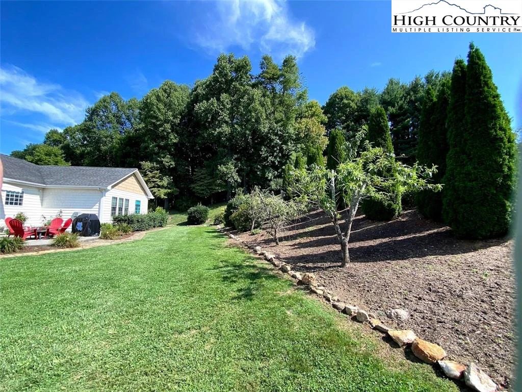 Image number 20 for the current listing