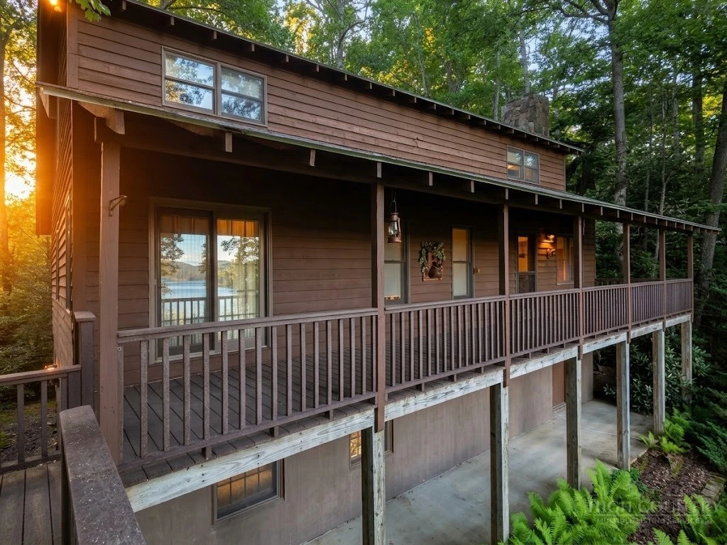 Image number 2 for the current listing