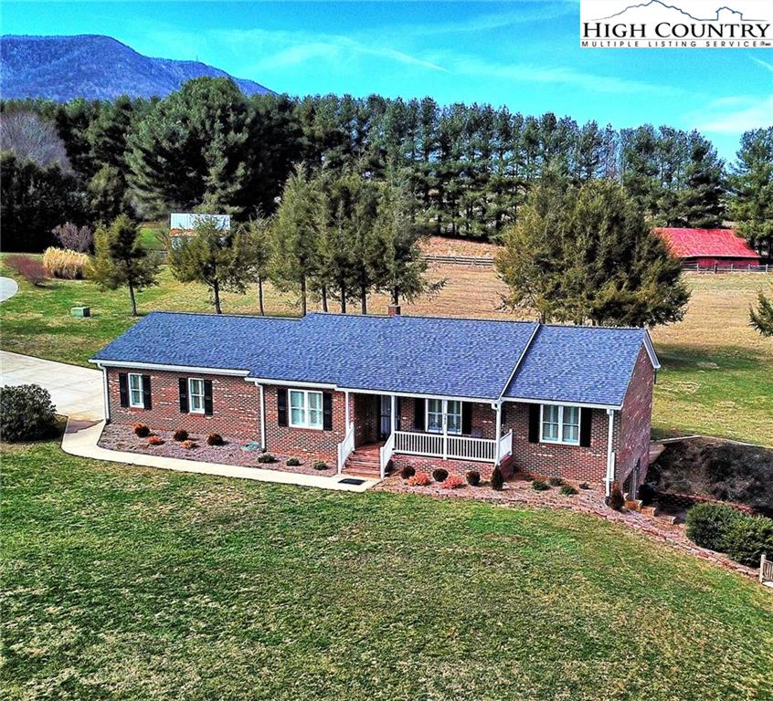 Image number 1 for the current listing