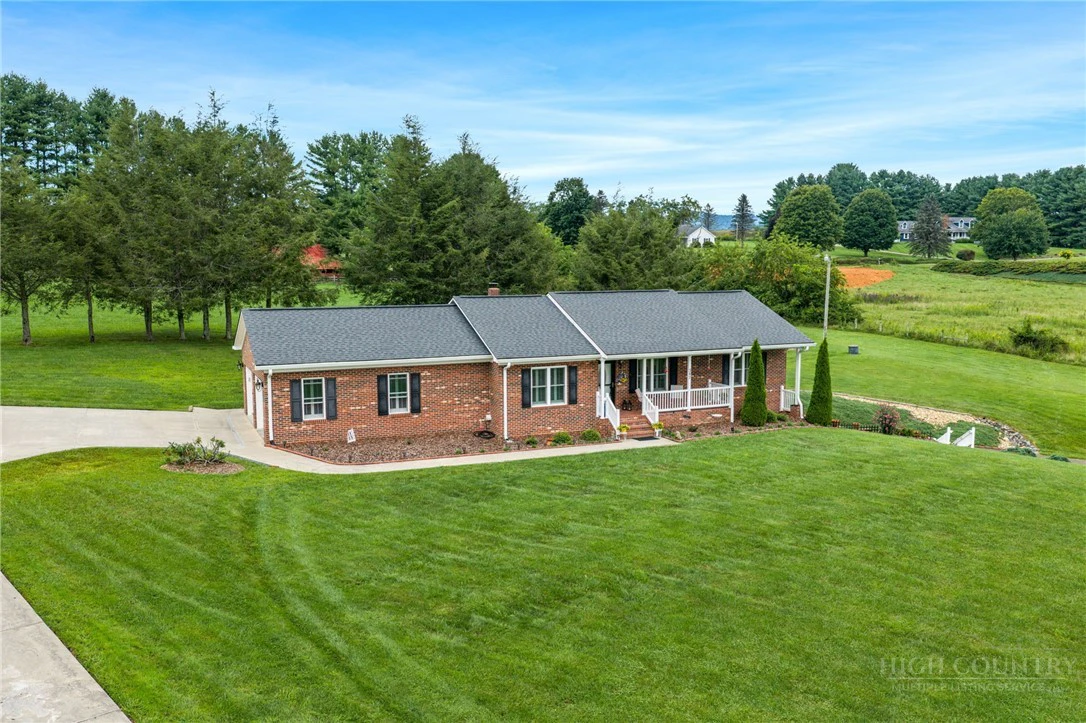 Image number 2 for the current listing