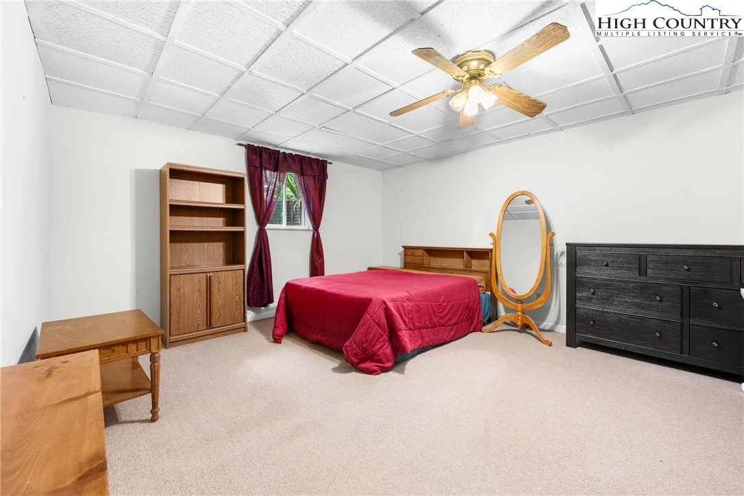 Image number 10 for the current listing