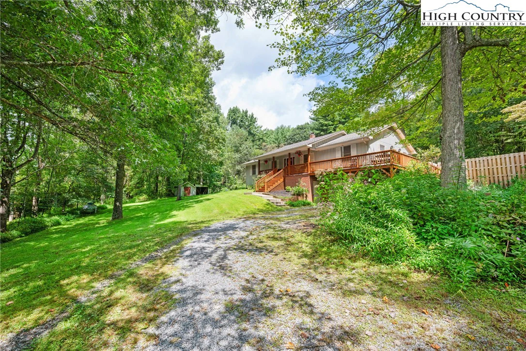 Image number 12 for the current listing