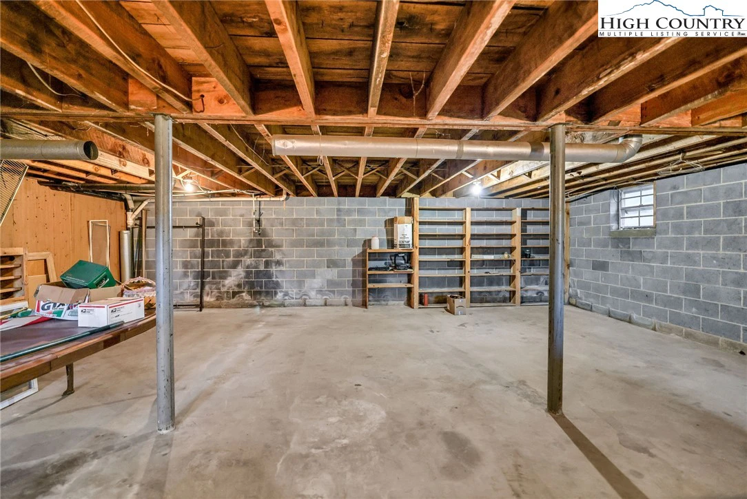 Image number 11 for the current listing