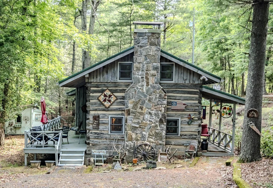 Image number 1 for the current listing