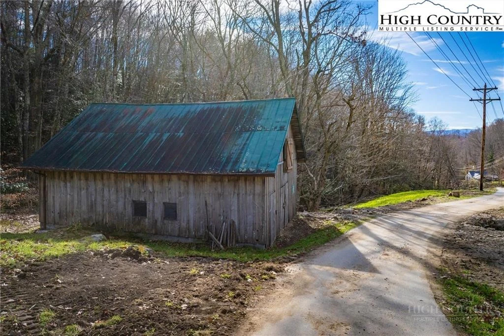 Image number 23 for the current listing