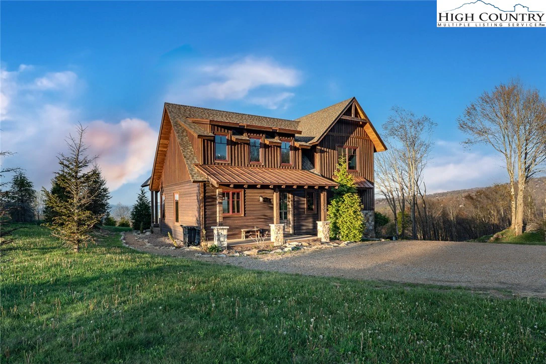 Image number 18 for the current listing