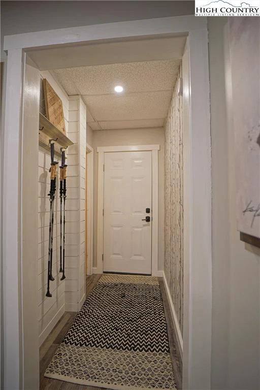 Image number 2 for the current listing