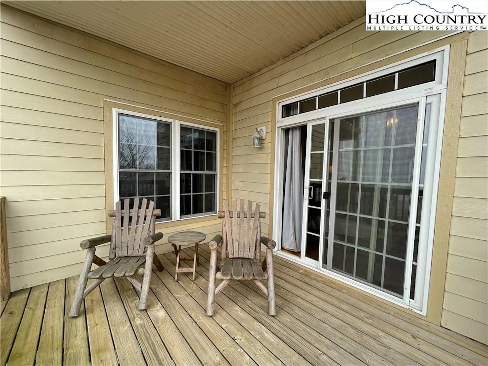 Image number 18 for the current listing