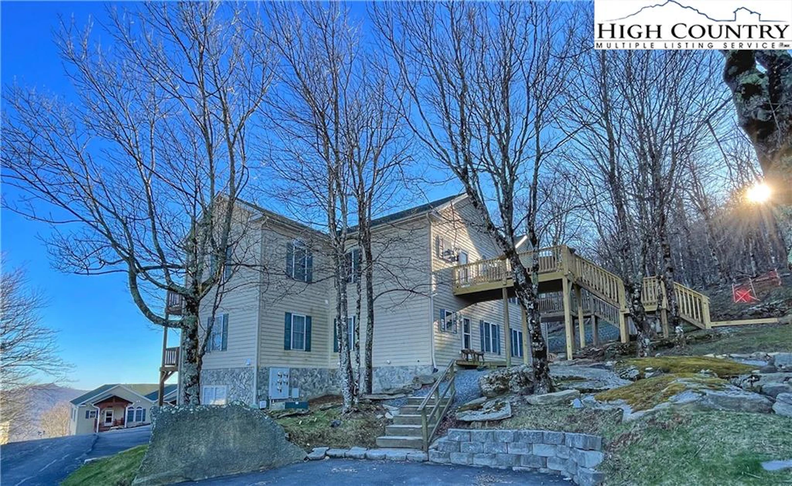 Image number 21 for the current listing