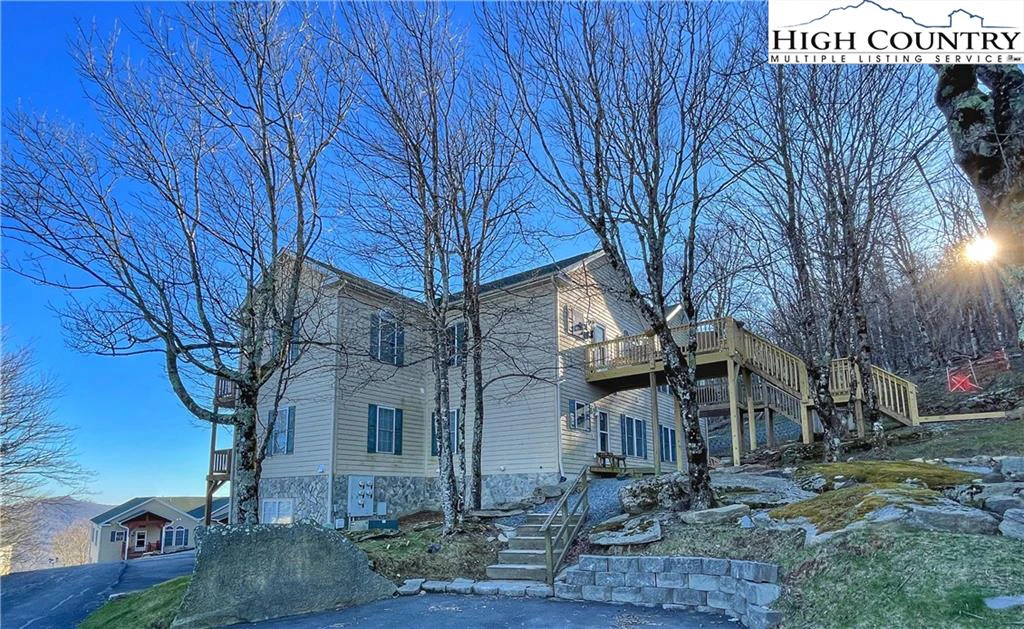 Image number 21 for the current listing