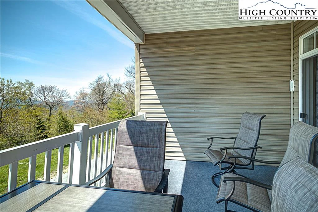 Image number 5 for the current listing