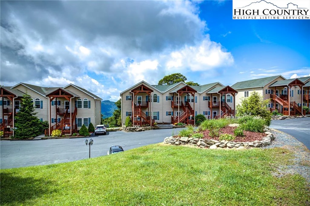 Image number 6 for the current listing