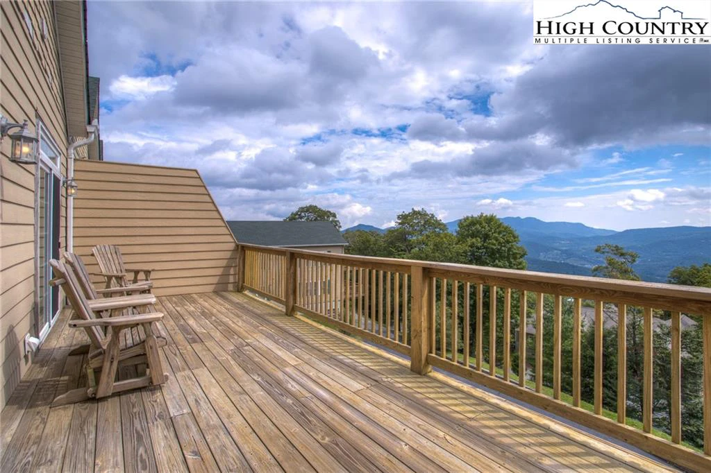 Image number 9 for the current listing