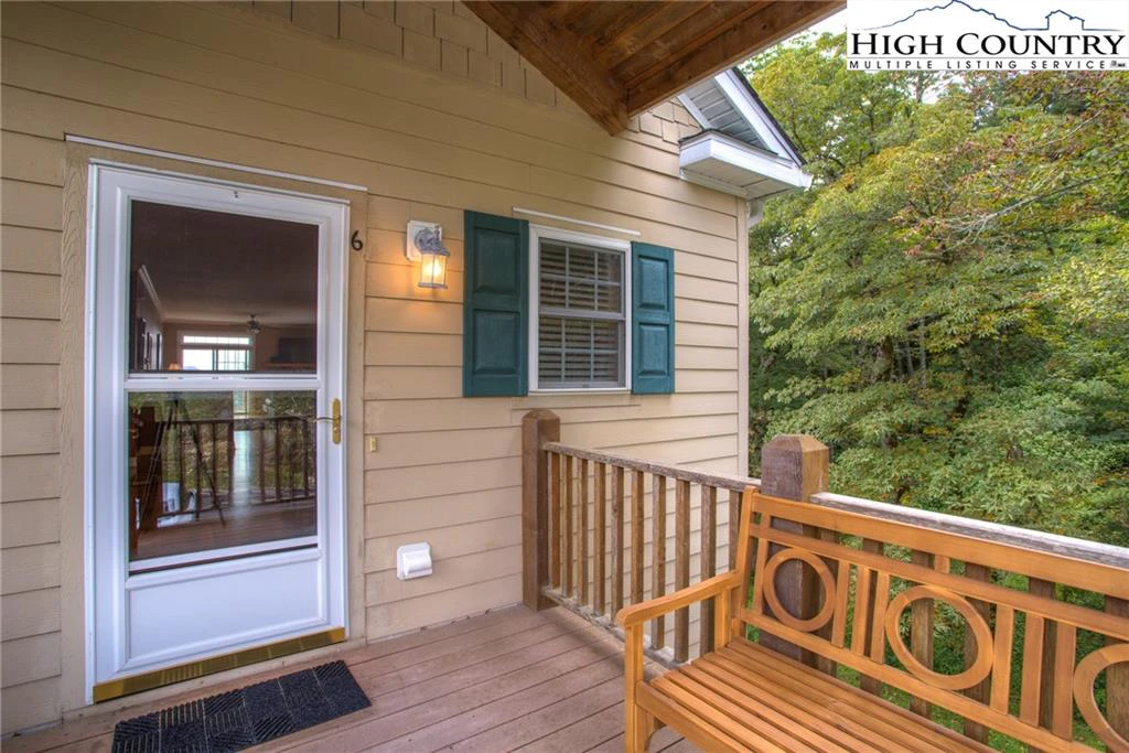 Image number 6 for the current listing