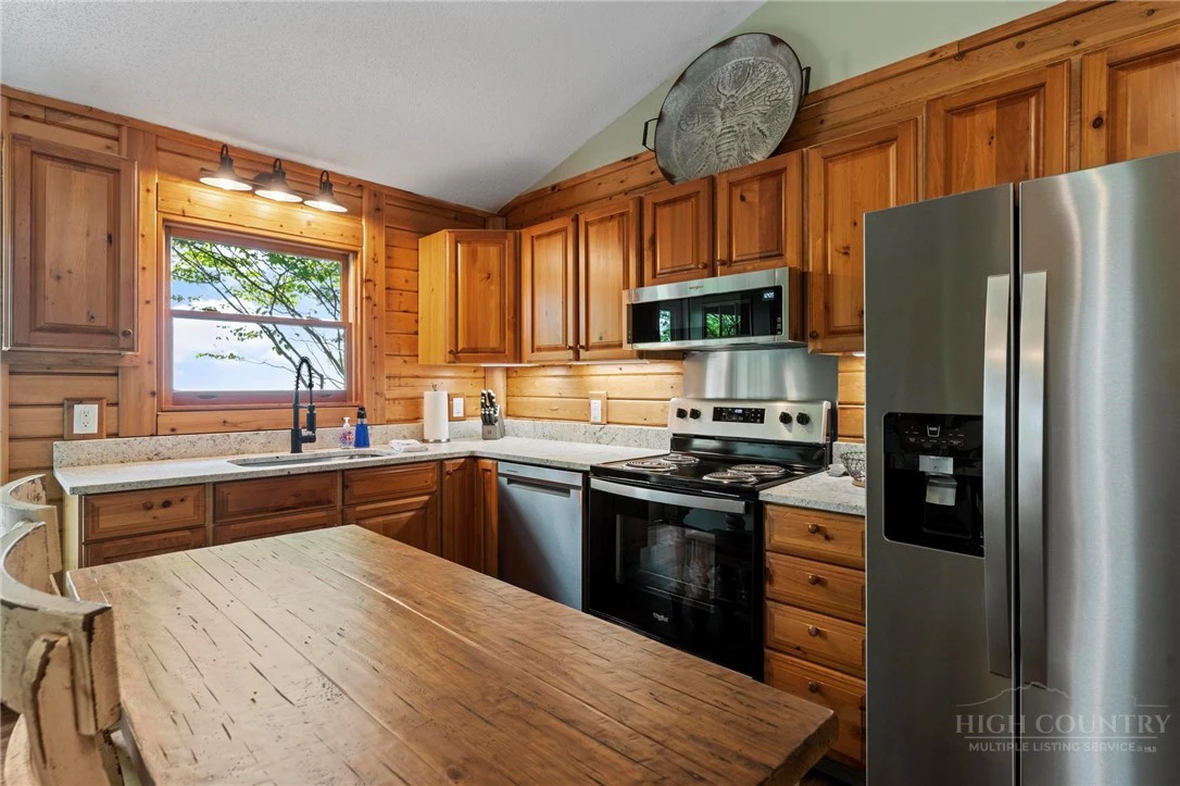 Image number 8 for the current listing