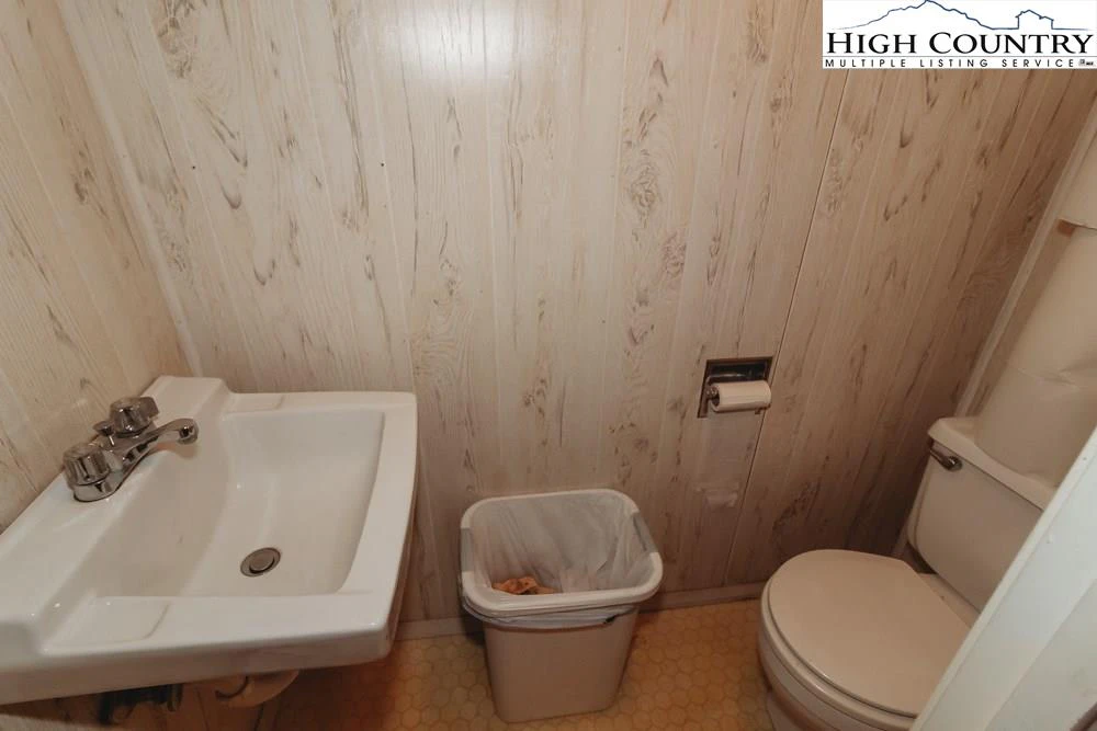 Image number 10 for the current listing