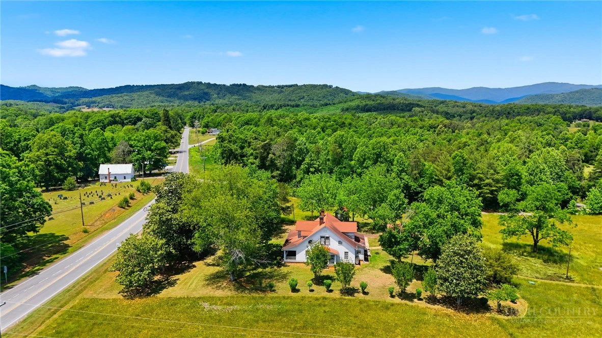 Image number 13 for the current listing