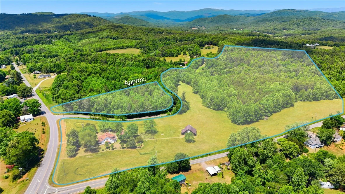 Image number 14 for the current listing