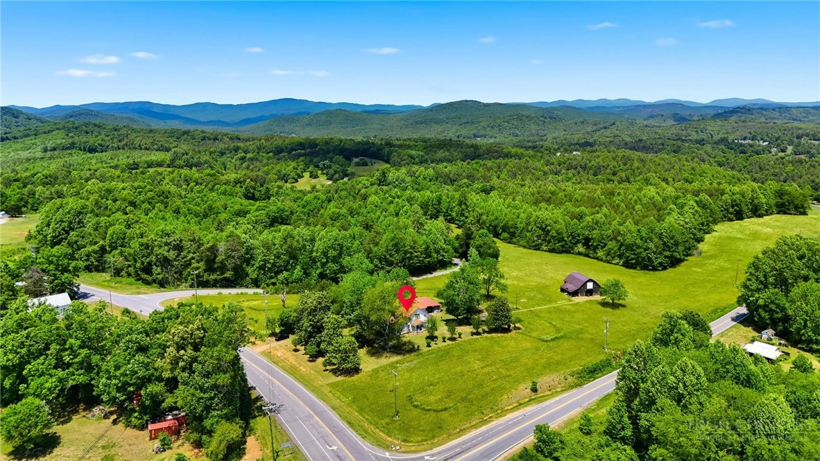Image number 15 for the current listing