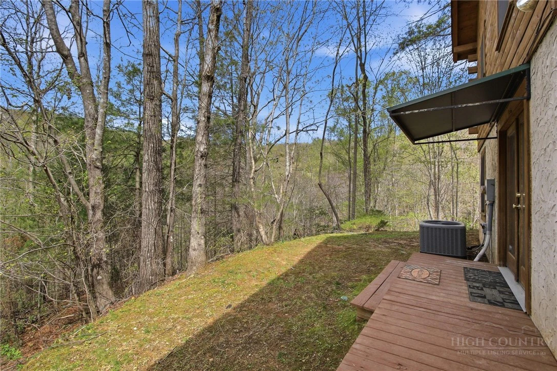 Image number 20 for the current listing