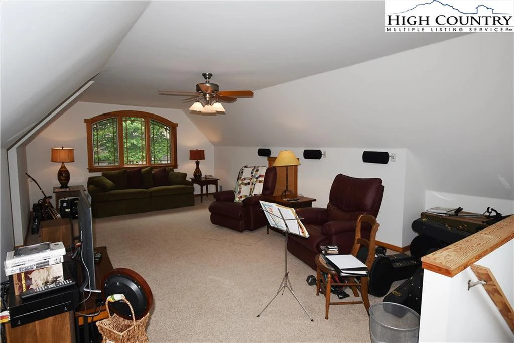 Image number 6 for the current listing