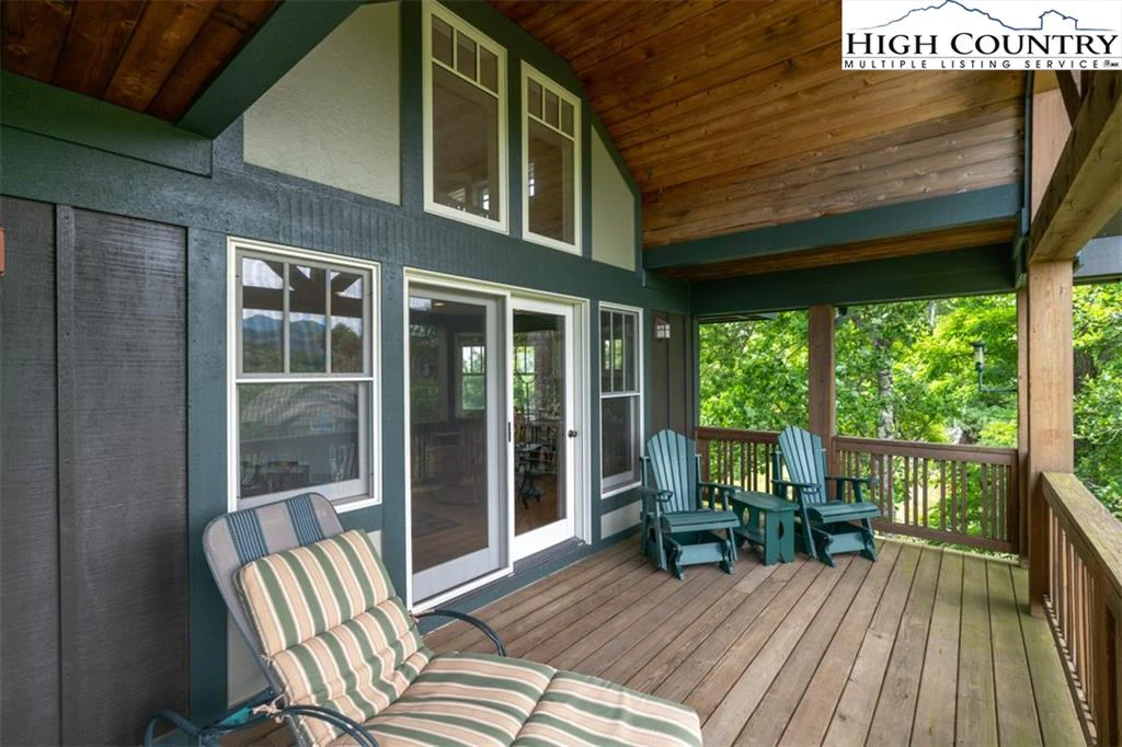 Image number 20 for the current listing
