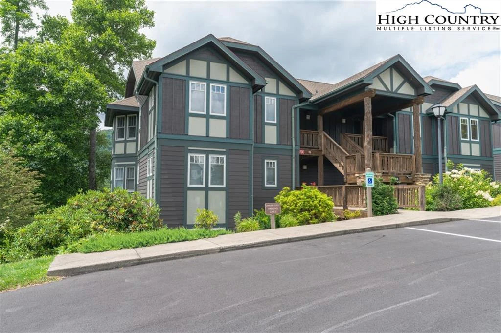 Image number 3 for the current listing